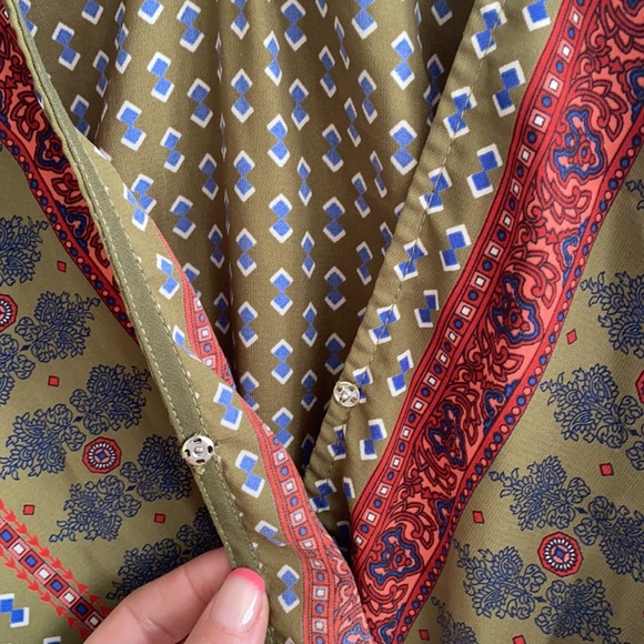 ILLA ILLA Printed V Neck 3/4 Sleeve Romper Size S - Picture 7 of 9